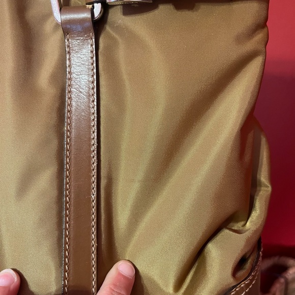 Authentic Prada handbag - Picture 6 of 9